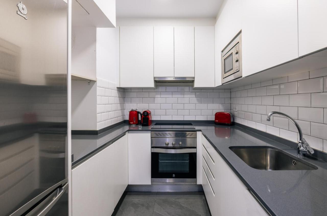 شقة Amazing Flat 5 Balconies In Chueca - Gran Via مدريد المظهر الخارجي الصورة