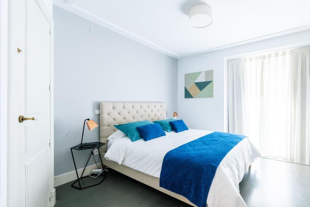 شقة Amazing Flat 5 Balconies In Chueca - Gran Via مدريد المظهر الخارجي الصورة