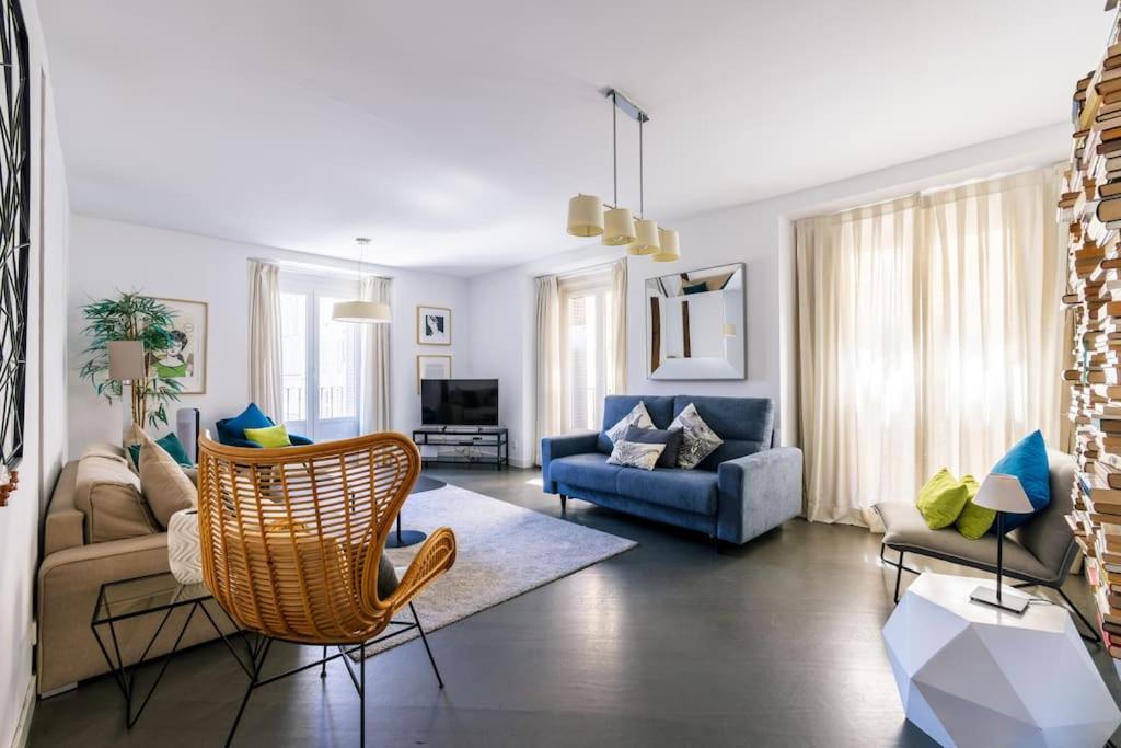 شقة Amazing Flat 5 Balconies In Chueca - Gran Via مدريد المظهر الخارجي الصورة